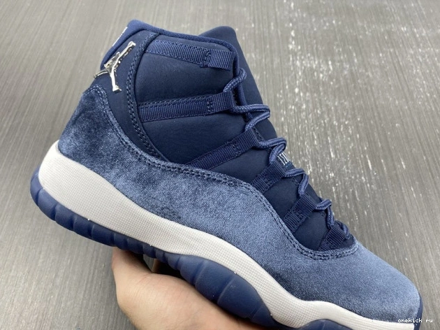 Rep Onekick WMNS AR0715-441 AIR NAVY JORDAN MIDNIGHT 11 VELVET 0822